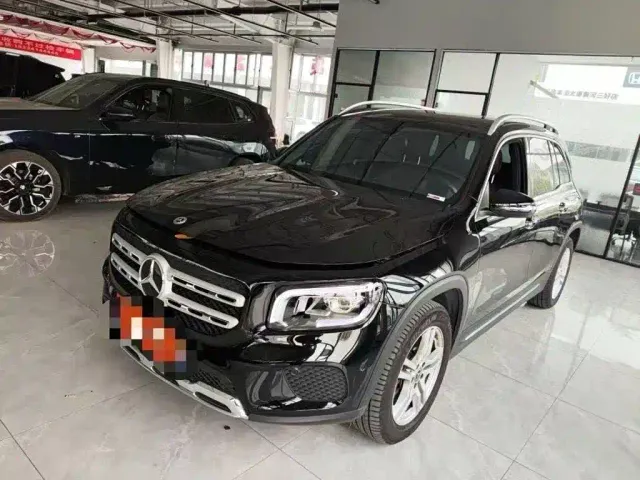 Фотография автомобиля — Mercedes-Benz GLB-Class