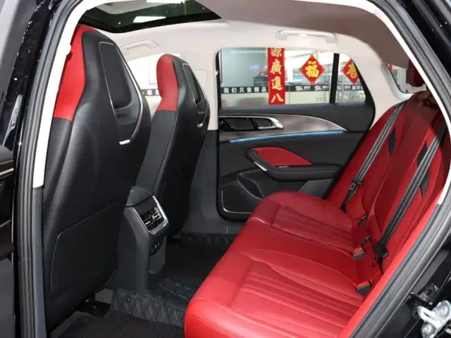 Hongqi H6 — Фото автомобиля 11
