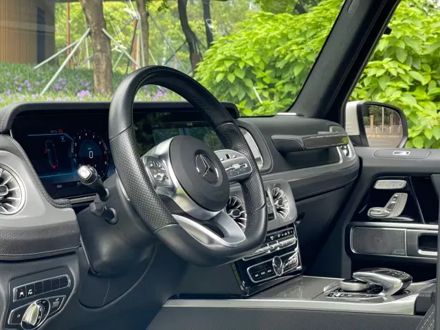 Mercedes-Benz G-Class — Фото автомобиля 14