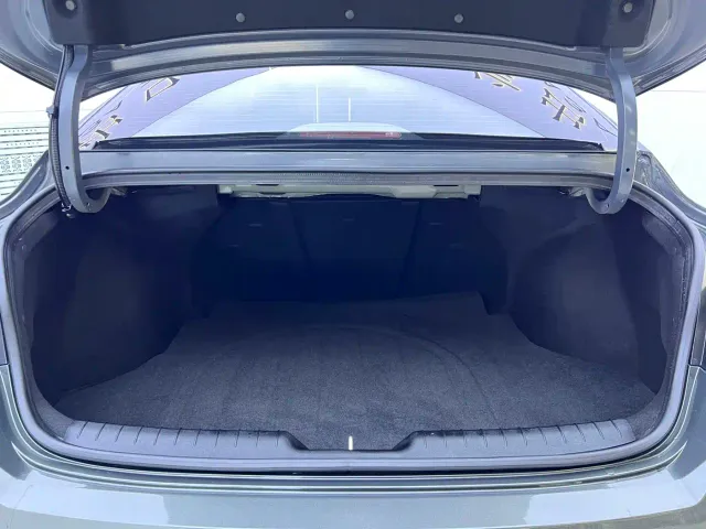 Hyundai Elantra — Фото автомобиля 18