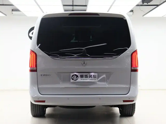 Mercedes-Benz V-Class — Фото автомобиля 25