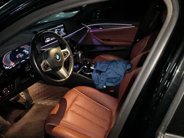 BMW 5 Series — Фото автомобиля 9