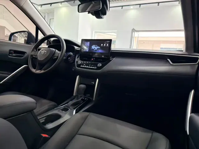 Toyota Corolla Cross — Фото автомобиля 8