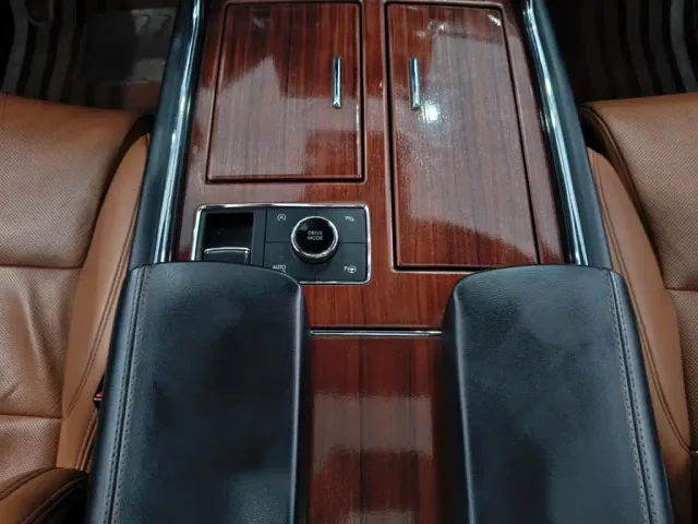 Lincoln Navigator — Фото автомобиля 12