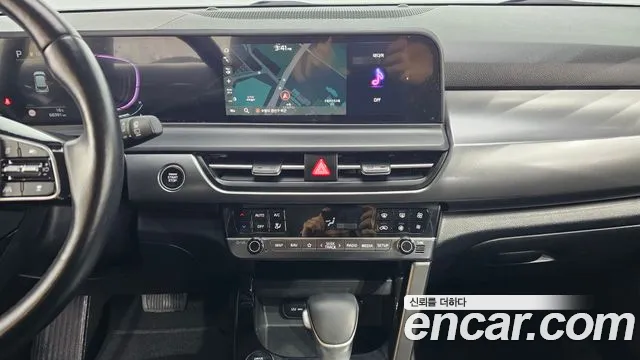 Kia Seltos New — Фото автомобиля 18