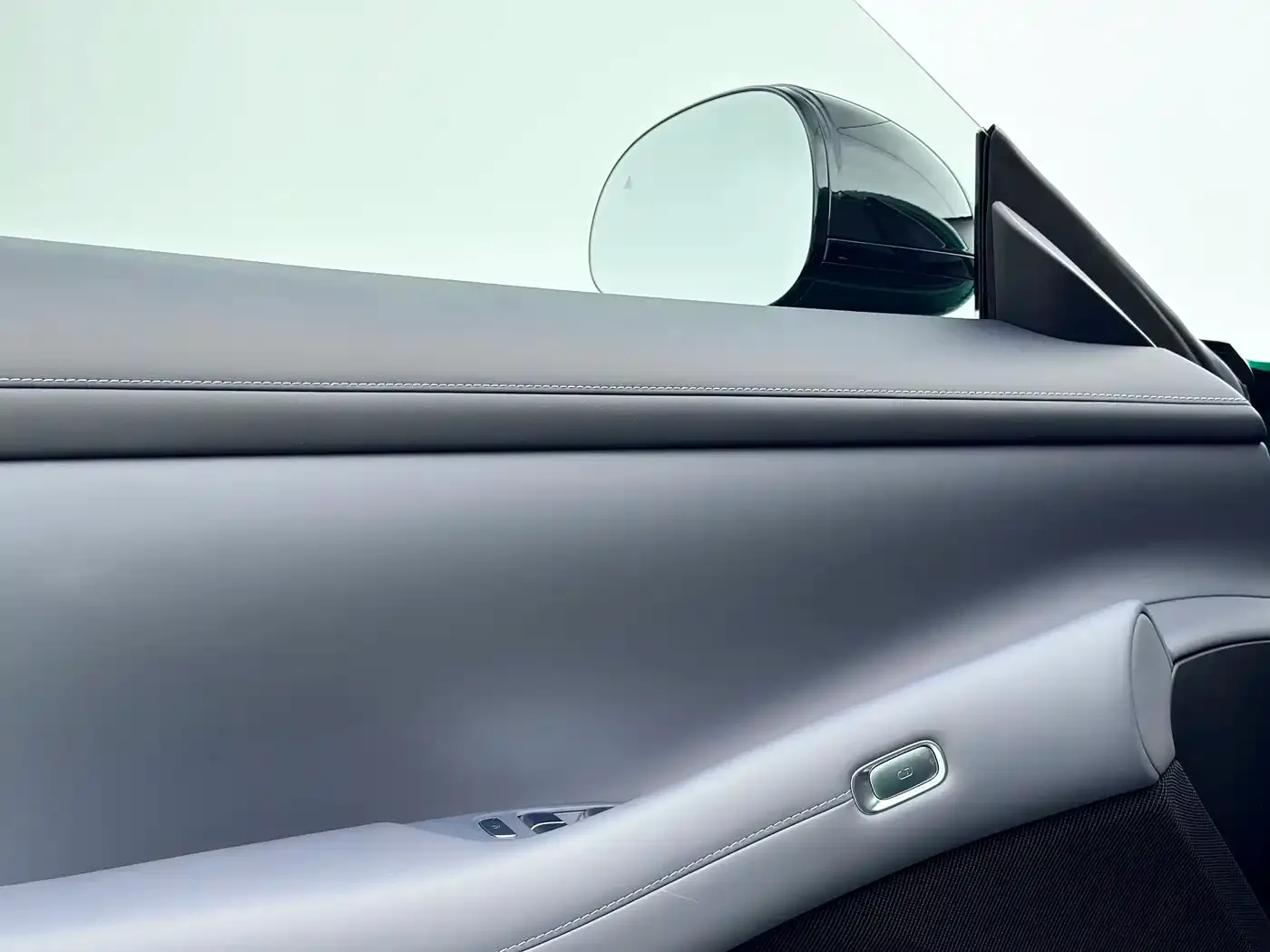 Xiaomi Auto Xiaomi YU7 2025 Extended Range RWD Edition — Фото автомобиля 8