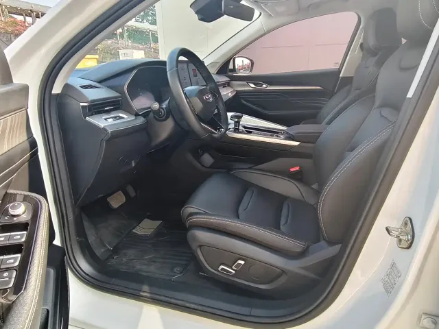 Geely Xingrui — Фото автомобиля 4