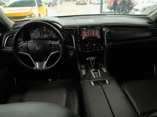 Honda Avancier — Фото автомобиля 5