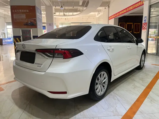 Toyota Corolla — Фото автомобиля 4