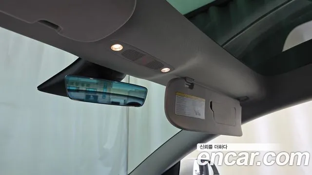 Tesla Model 3 — Фото автомобиля 19