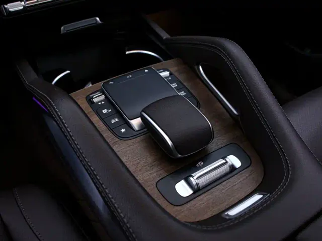 Mercedes-Benz GLE-Class — Фото автомобиля 10