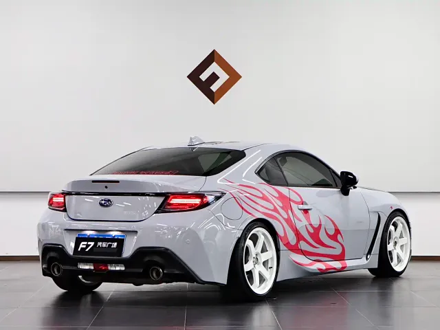 Subaru BRZ — Фото автомобиля 6