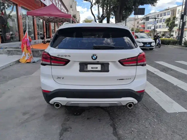 BMW X1 — Фото автомобиля 5
