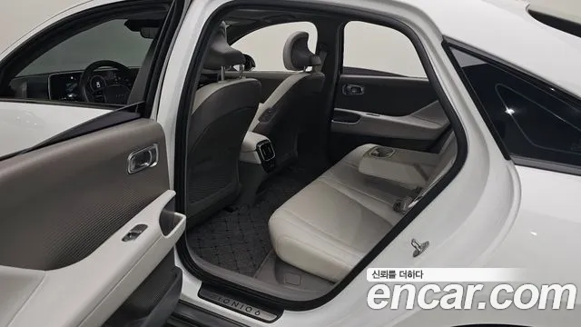 Hyundai Ioniq6 — Фото автомобиля 26