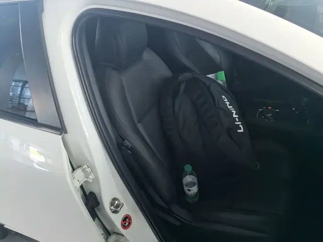 Mazda Axela — Фото автомобиля 19
