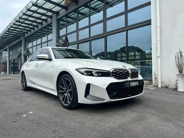 BMW 3 Series — Фото автомобиля 3