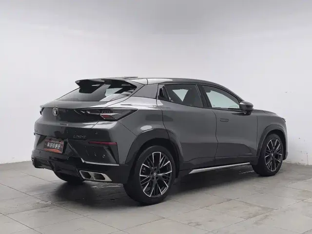 Changan UNI-T — Фото автомобиля 2