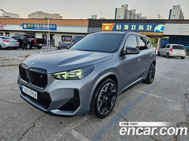 Фотография автомобиля — BMW X1