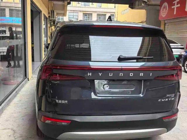 Hyundai Custo — Фото автомобиля 3