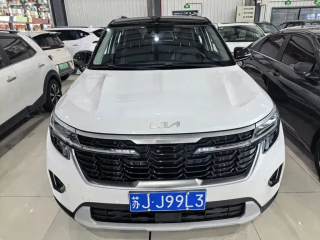 Kia Seltos — Фото автомобиля 2
