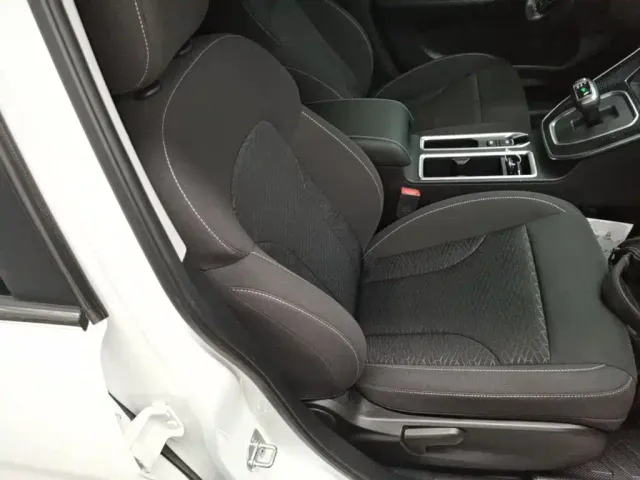 Haval M6 — Фото автомобиля 24