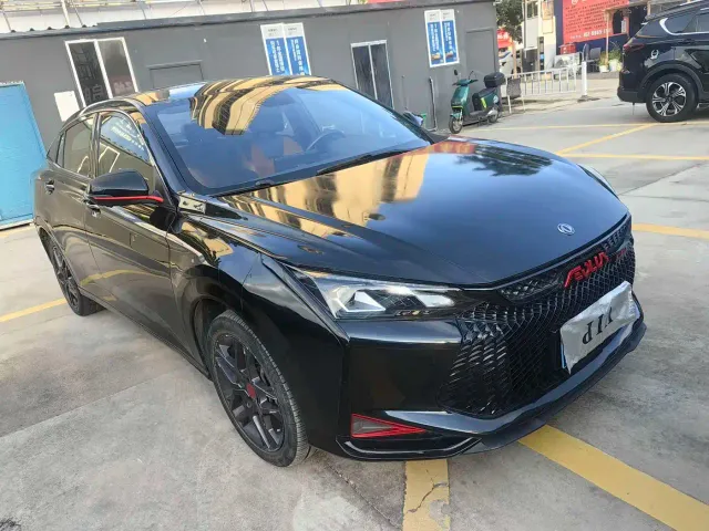 Dongfeng Yixuan — Фото автомобиля 3