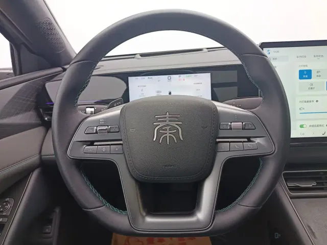 BYD Qin L — Фото автомобиля 12