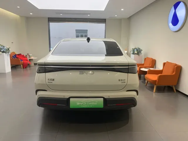 BYD Seal 07 DM-i — Фото автомобиля 5