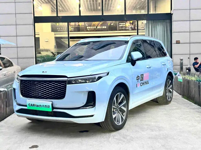 Фотография автомобиля — Li Auto ONE