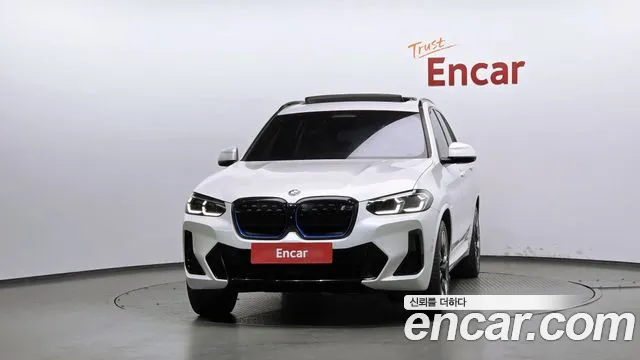 BMW iX3 G08 (2020–2024) — Фото автомобиля 3