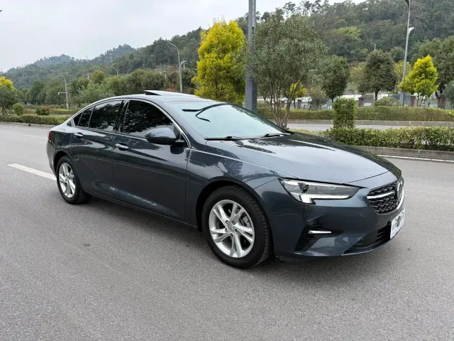 Buick Regal — Фото автомобиля 3