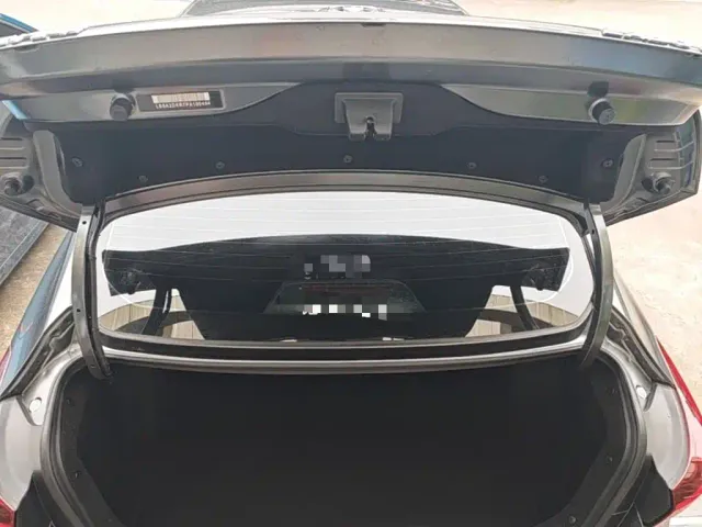 Changan Eado — Фото автомобиля 14