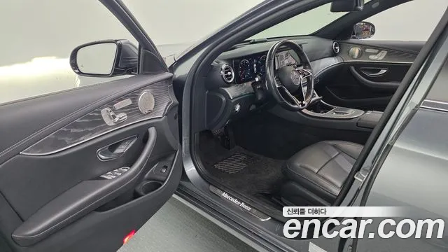 Mercedes-Benz E-Class W213 — Фото автомобиля 15