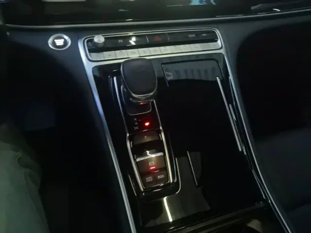 GAC Trumpchi M8 — Фото автомобиля 13