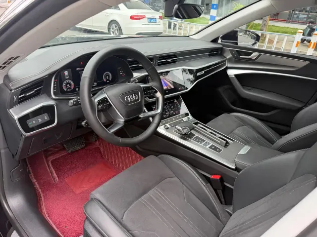 Audi A7L — Фото автомобиля 5
