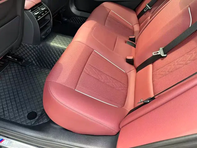 BMW 5 Series — Фото автомобиля 16