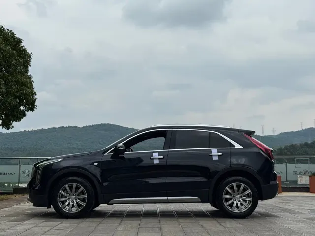 Cadillac XT4 — Фото автомобиля 10