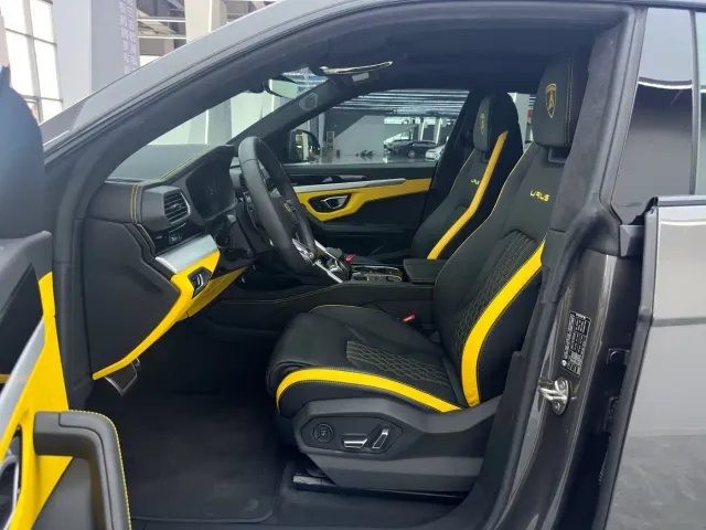 Lamborghini Urus — Фото автомобиля 24