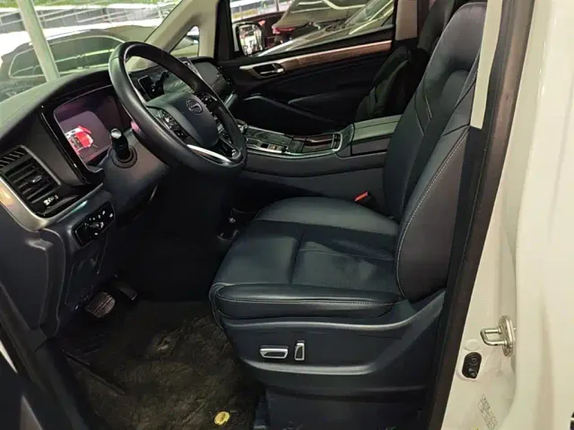 GAC Trumpchi M8 — Фото автомобиля 14