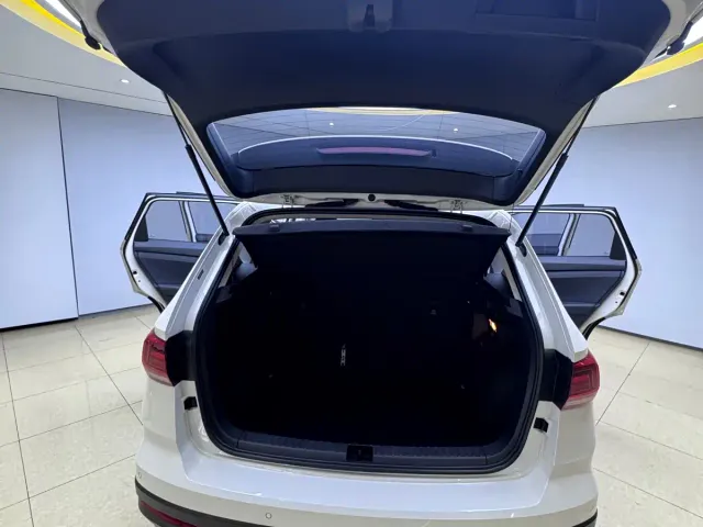 Volkswagen Tharu — Фото автомобиля 18