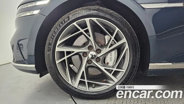 Genesis G90 Бензин 3.5 турбо AWD — Фото автомобиля 5