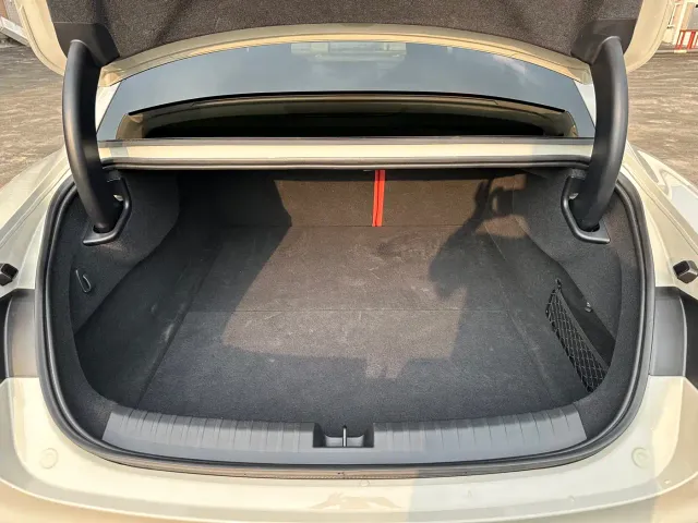 Xiaomi SU7 — Фото автомобиля 16