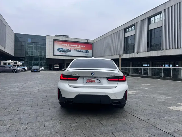 BMW 3 Series — Фото автомобиля 6