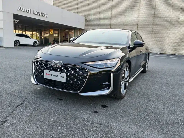 Фотография автомобиля — Audi A6L