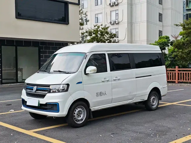 Фотография автомобиля — Jinbei New Sea Lion EV