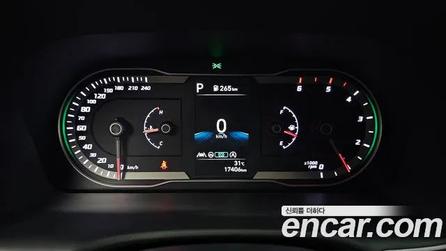 Hyundai Tucson Tucson (NX4) Дизель 2.0 2WD — Фото автомобиля 8