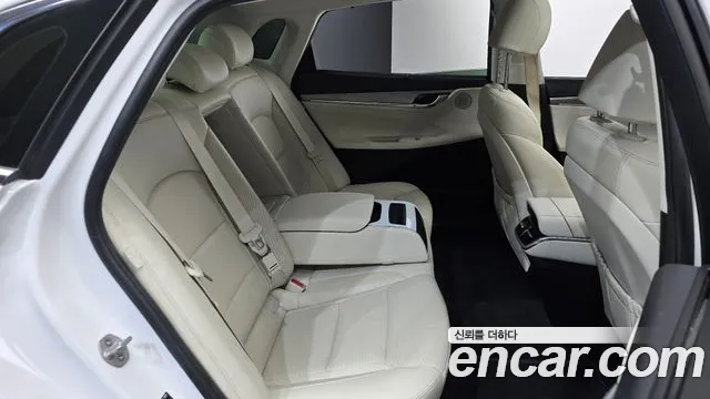 Hyundai Grandeur Новый Grandeur IG — Фото автомобиля 10