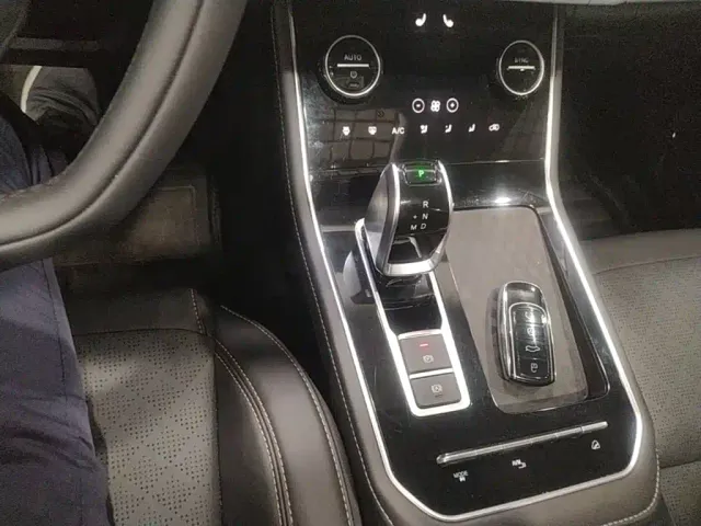 Chery Tiggo 8 — Фото автомобиля 13