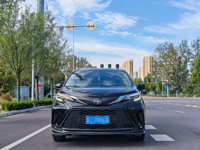Toyota Granvia — Фото автомобиля 3