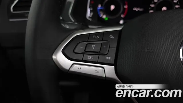Volkswagen Tiguan — Фото автомобиля 24